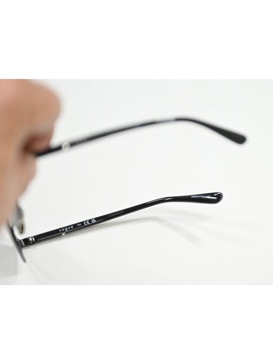 Vogue Sunglasses VO4349-S in Black